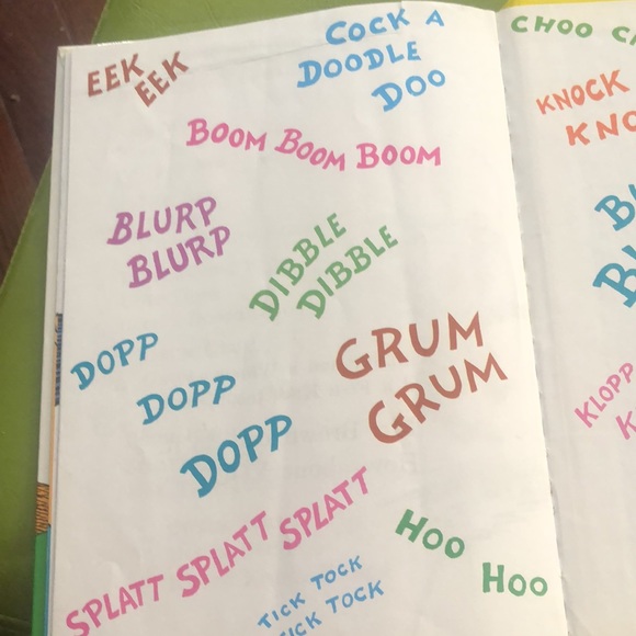 4 used Dr. Seuss Books - Picture 10 of 12